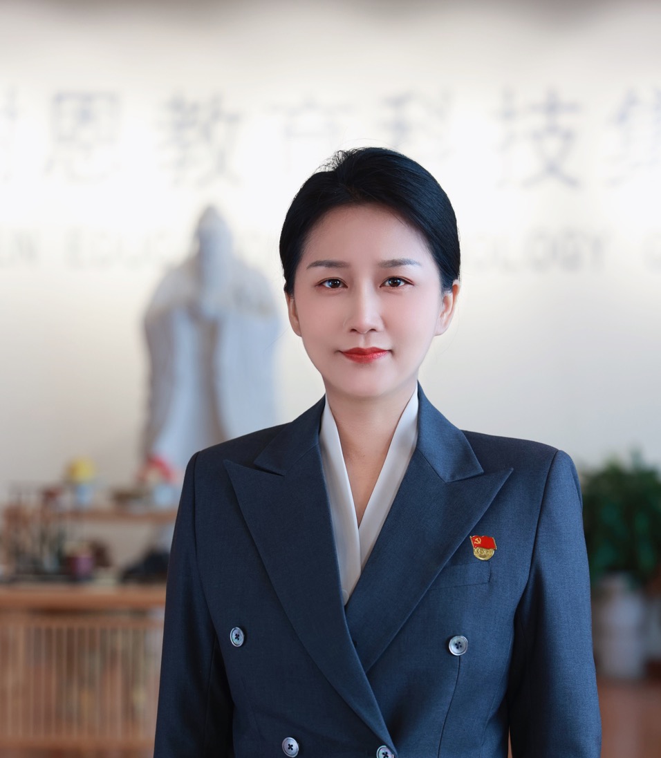 党委书记、董事局主席张冬冬
